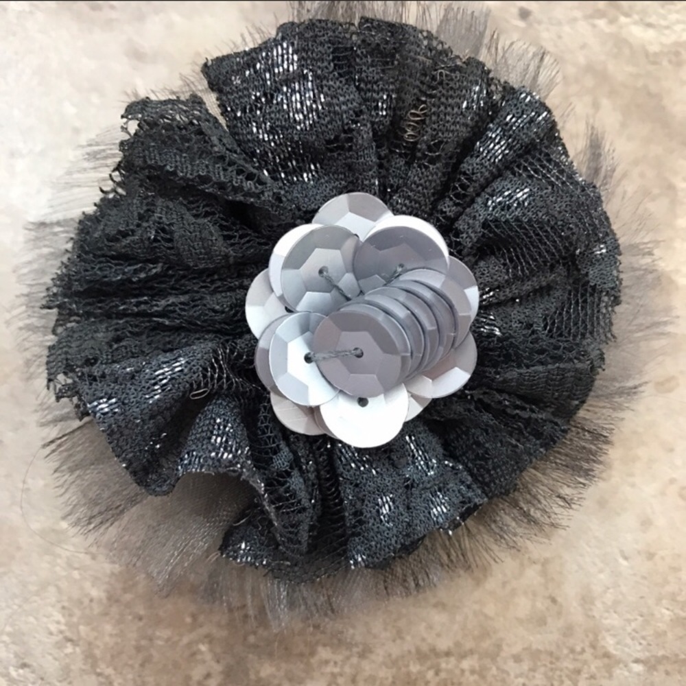 Ann Taylor LOFT Flower Pin Brooch